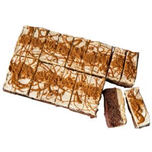 Cakesmiths Sticky Toffee Biscoff Traycake Pre-Cut - 6x18ptn